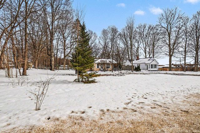 52138 Hollyhock Road, South Bend, IN 46637