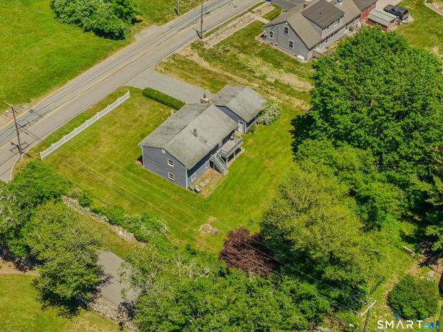 26 Lamphere Road, Waterford, CT 06385