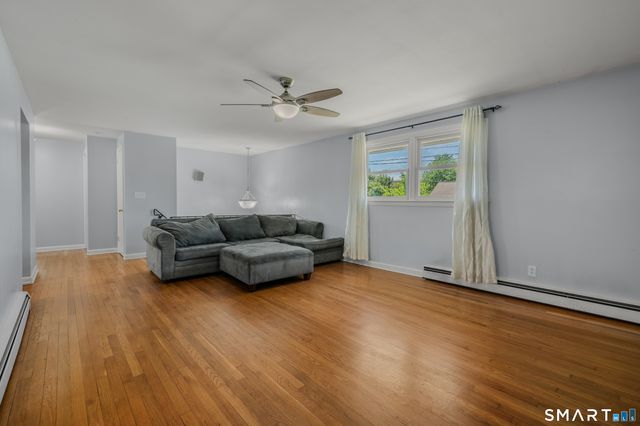 26 Lamphere Road, Waterford, CT 06385