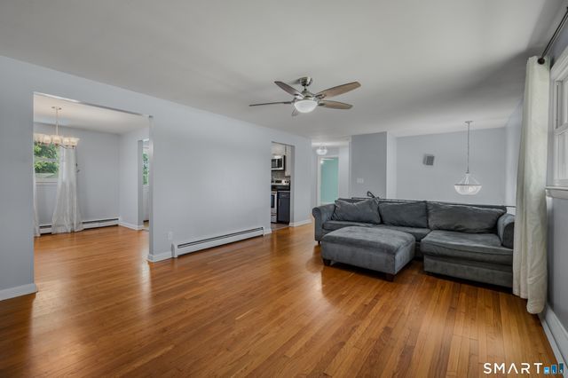 26 Lamphere Road, Waterford, CT 06385