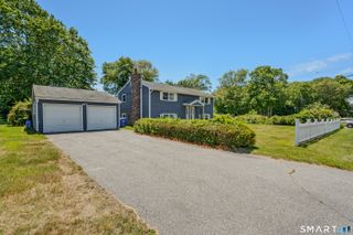 26 Lamphere Road, Waterford, CT 06385