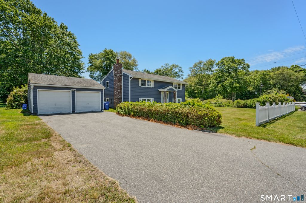 26 Lamphere Road, Waterford, CT 06385