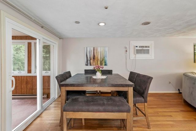 14 Olde Berry Road, Andover, MA 01810