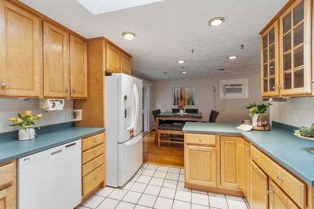 14 Olde Berry Road, Andover, MA 01810
