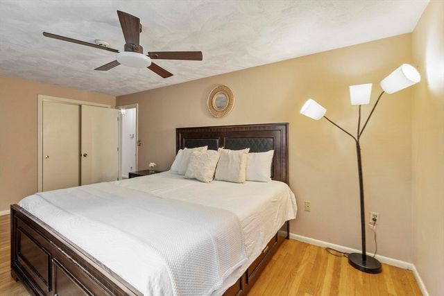 14 Olde Berry Road, Andover, MA 01810