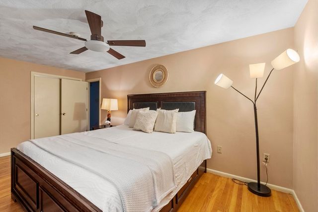 14 Olde Berry Road, Andover, MA 01810