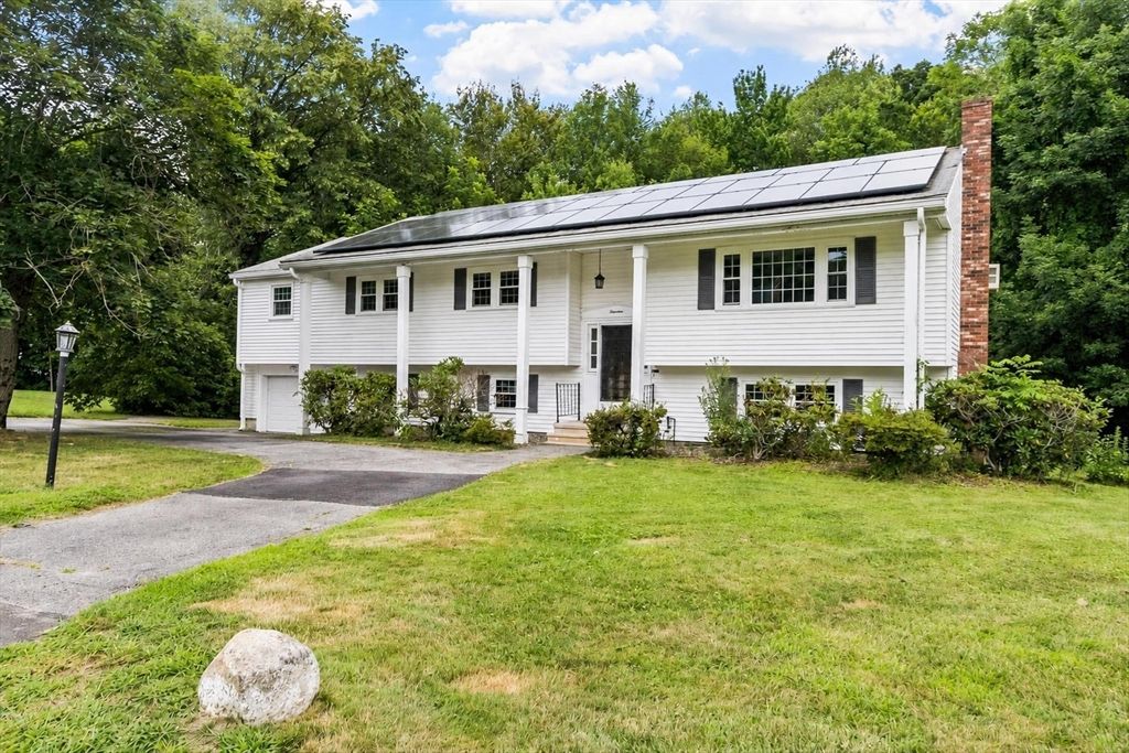 14 Olde Berry Road, Andover, MA 01810