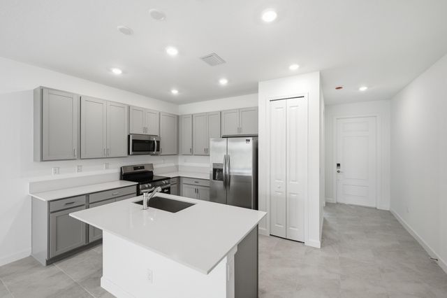 3706 Harborside Avenue, Fort Pierce, FL 34946