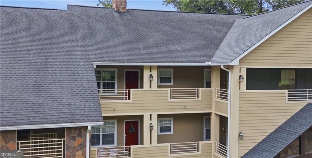 92 Gleneagle Court 302B, Clayton, GA 30525 — photo 2