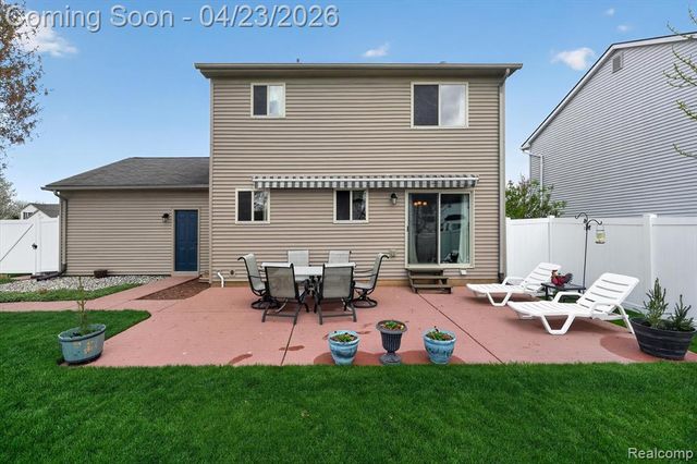 299 Dundee Ridge Drive, Dundee, MI 48131