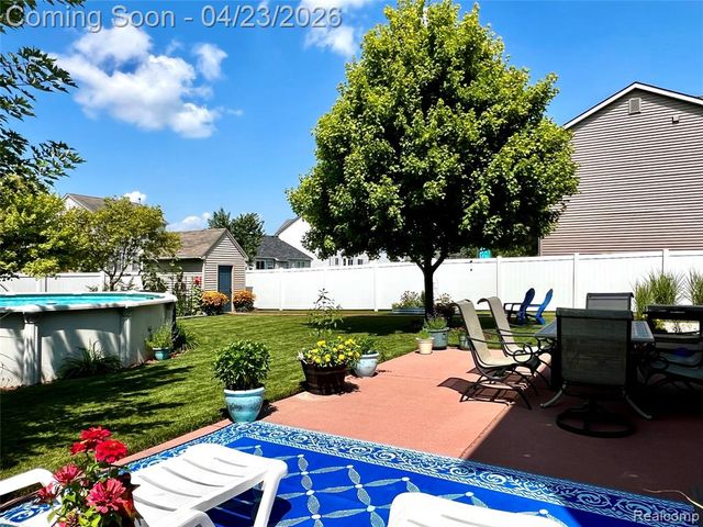299 Dundee Ridge Drive, Dundee, MI 48131
