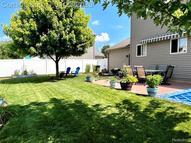 299 Dundee Ridge Drive, Dundee, MI 48131