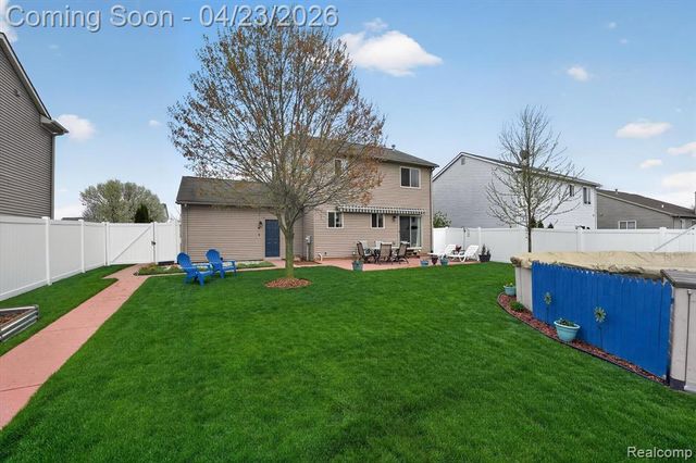 299 Dundee Ridge Drive, Dundee, MI 48131