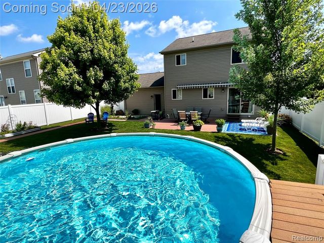 299 Dundee Ridge Drive, Dundee, MI 48131
