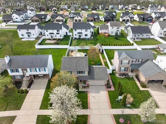 299 Dundee Ridge Drive, Dundee, MI 48131
