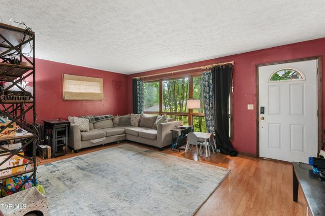 4828 Edens View Road, Kingsport, TN 37664