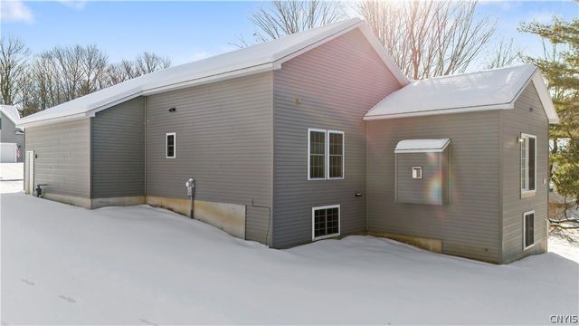 4631 Pauli Drive, Manlius, NY 13104