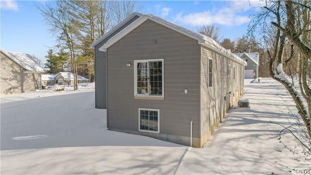 4631 Pauli Drive, Manlius, NY 13104