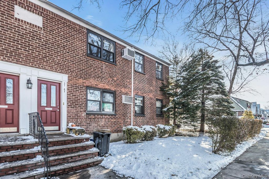 21-47 Utopia Parkway 2, Whitestone, NY 11357