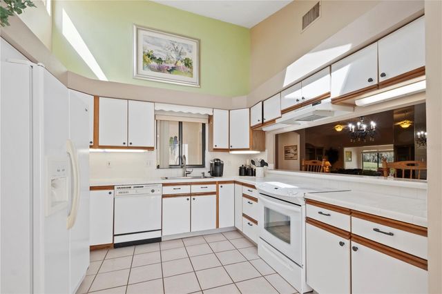 2725 CLUBHOUSE DRIVE, Lake Wales, FL 33898