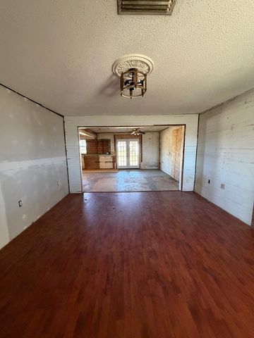 7198 S County Rd. 33, Cottonwood, AL 36320