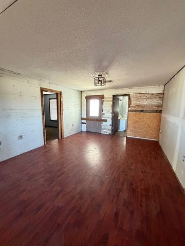 7198 S County Rd. 33, Cottonwood, AL 36320