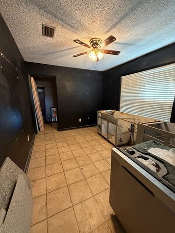 7198 S County Rd. 33, Cottonwood, AL 36320