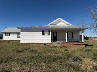 7198 S County Rd. 33, Cottonwood, AL 36320