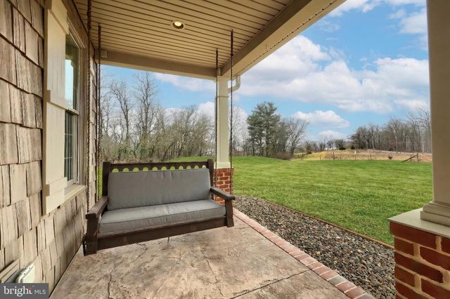 108 PICKETT RD, Dover, PA 17315