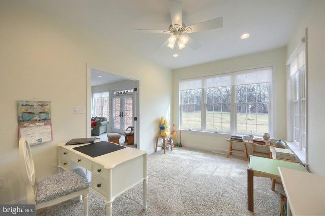 108 PICKETT RD, Dover, PA 17315