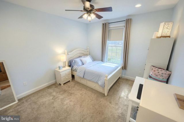 108 PICKETT RD, Dover, PA 17315