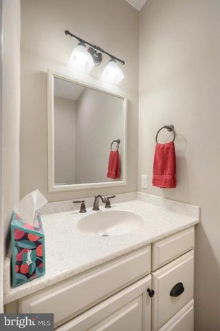 108 PICKETT RD, Dover, PA 17315