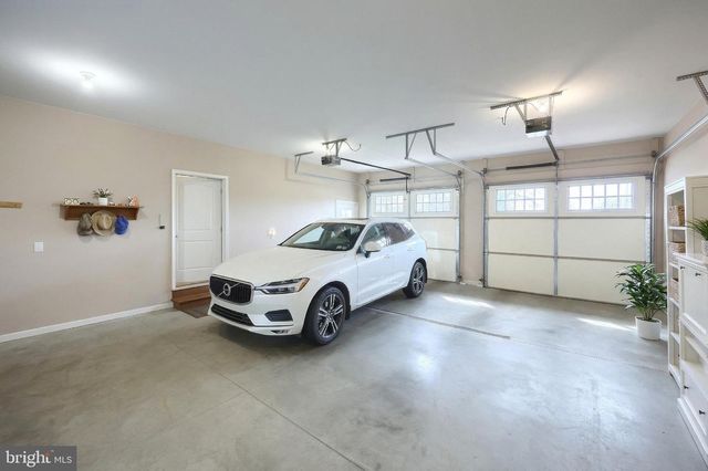 108 PICKETT RD, Dover, PA 17315