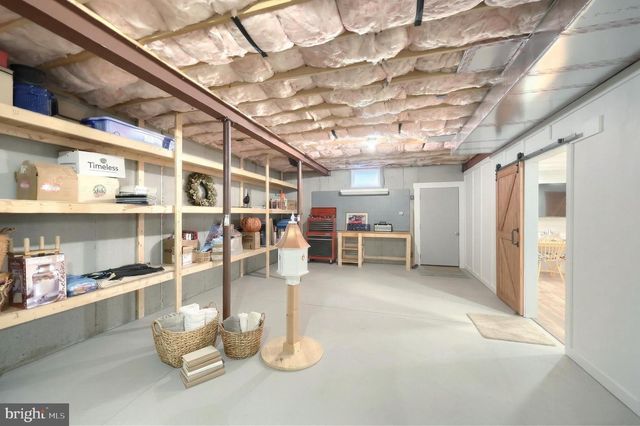 108 PICKETT RD, Dover, PA 17315