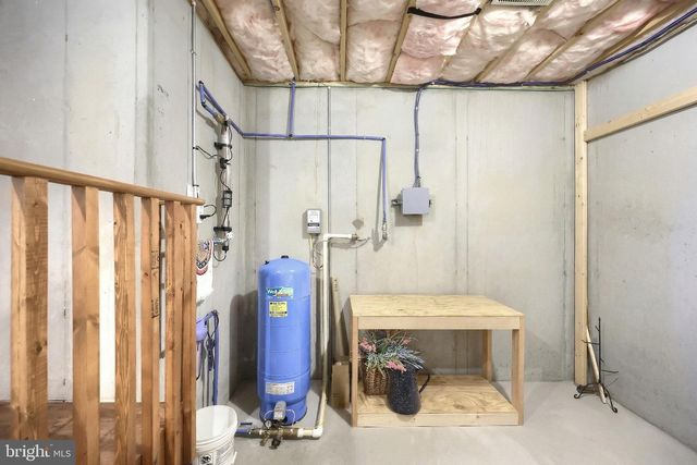 108 PICKETT RD, Dover, PA 17315