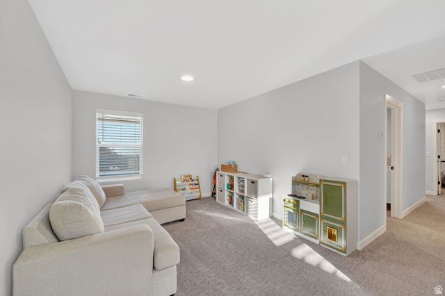 979 W SHORELINE DR, Layton, UT 84041