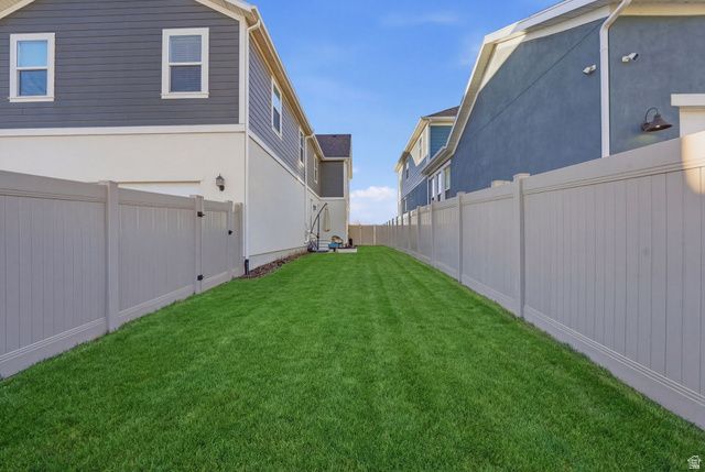 979 W SHORELINE DR, Layton, UT 84041