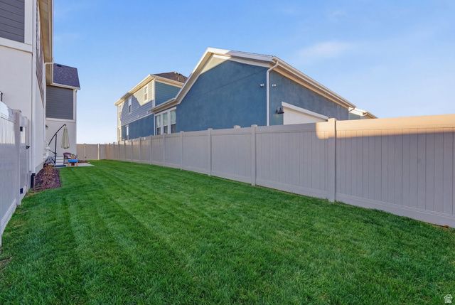 979 W SHORELINE DR, Layton, UT 84041