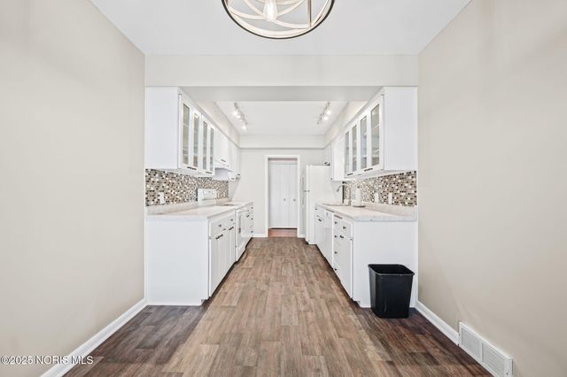 4025 Sherwood Forest Manor Road, Apt 4, Toledo, OH 43623