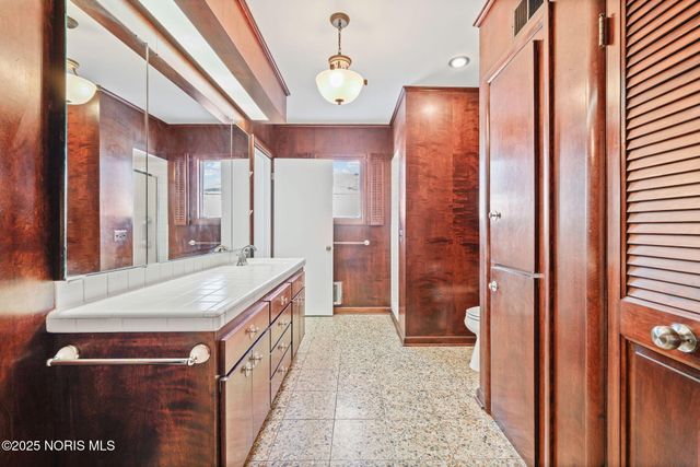 4025 Sherwood Forest Manor Road, Apt 4, Toledo, OH 43623