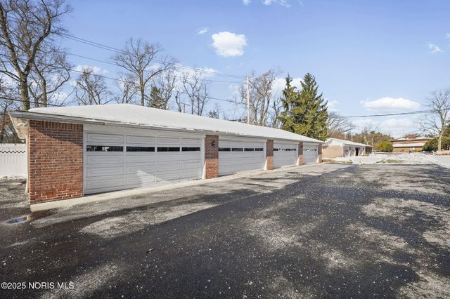 4025 Sherwood Forest Manor Road, Apt 4, Toledo, OH 43623