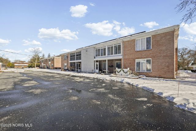 4025 Sherwood Forest Manor Road, Apt 4, Toledo, OH 43623