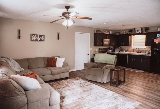 730 Iris Ave, Jamestown, TN 38556