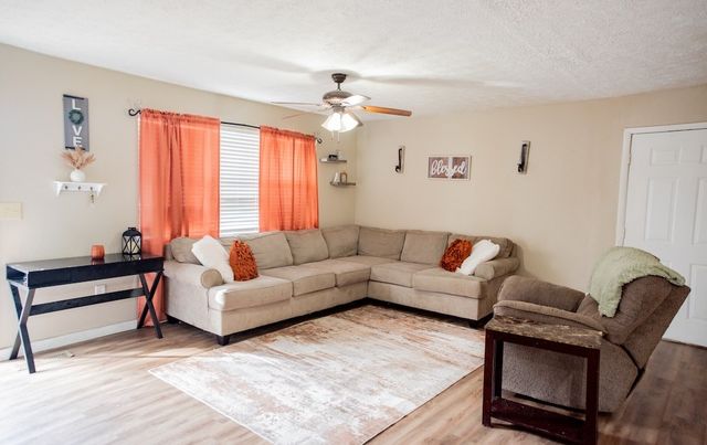 730 Iris Ave, Jamestown, TN 38556