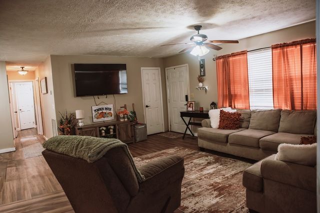 730 Iris Ave, Jamestown, TN 38556