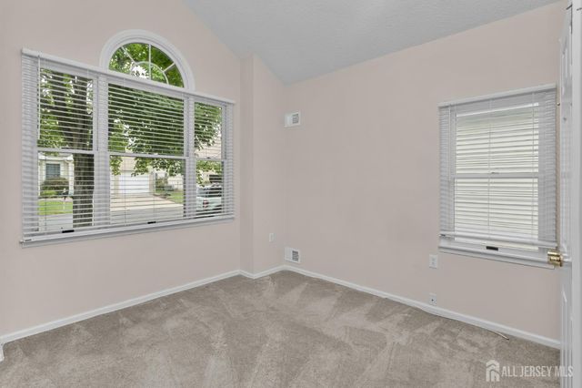 6 Westboro Lane, Monroe, NJ 08831