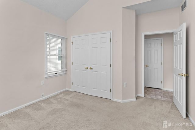 6 Westboro Lane, Monroe, NJ 08831