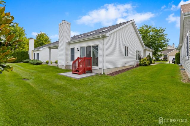 6 Westboro Lane, Monroe, NJ 08831
