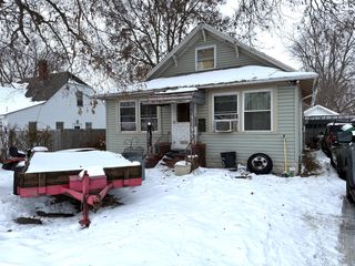 1611 W 3rd Street, Dixon, IL 61021