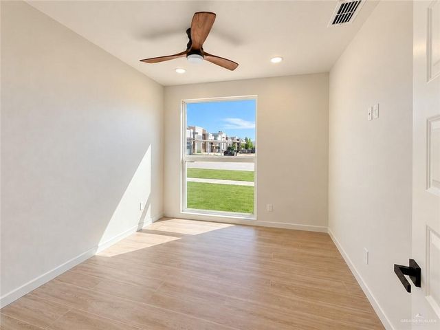 9407 Providence Avenue E, Mcallen, TX 78504